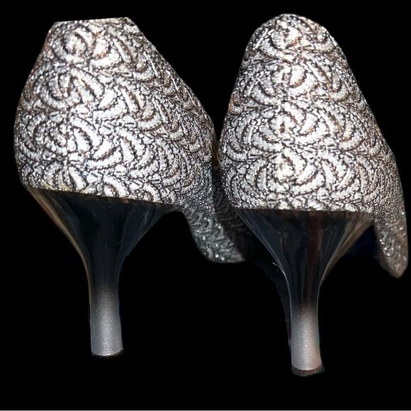 Studio c gorgeous silver and black elegant design sparkling heels! - Picture 8 of 10